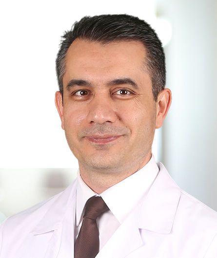 Uzm. Dr. Sancar Eminolu 1 445x530 1